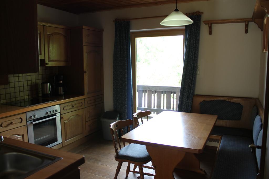 Bauernhof Familie Knoblechner Villa Nussdorf am Attersee Room photo